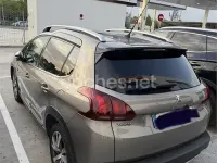 Usado Peugeot 2008 Allure 110 CV (80 kW) 2017 Gris / plata SUV
