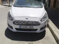 Usado Ford S-MAX Trend 150 CV (110 kW) 2015 Blanco Monovolumen