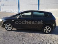 Usado Seat Leon Stylance 105 CV (77 kW) 2008 Negro Berlina