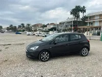 Usado Opel Corsa Selective 90 CV (66 kW) 2015 Gris / plata Utilitario