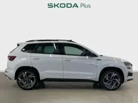 Usado Skoda Karoq SportLine 150 CV (110 kW) 2025 Blanco SUV