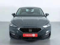 Usado Seat Leon FR 116 CV (85 kW) 2025 Gris / plata Berlina