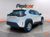 Usado Toyota Yaris Cross Active 130 CV (95 kW) 2026 Blanco SUV
