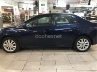 Usado Toyota Corolla Active 90 CV (66 kW) 2011 Azul Berlina