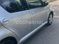 Usado Toyota Aygo 68 CV (50 kW) 2009 Gris / plata Utilitario