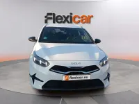 Usado Kia Ceed Style 100 CV (73 kW) 2025 Blanco Utilitario