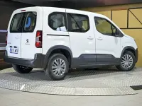 Usado Peugeot Rifter Active 100 CV (73 kW) 2022 Blanco Monovolumen