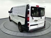 Usado Renault Trafic 95 CV (69 kW) 2018 Blanco Monovolumen