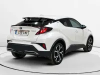 Begagnad Toyota C-HR Advance 184 HK (135 kW) 2022 Vit SUV