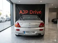 Usado Hyundai Coupé 105 CV (77 kW) 2004 Gris / plata Coupe
