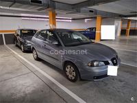 Usado Seat Ibiza 100 CV (73 kW) 2005 Gris / plata Berlina