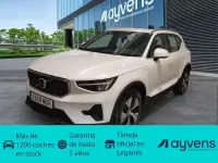 Usado Volvo XC40 Core 211 CV (155 kW) 2023 Blanco SUV