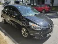 Usado Renault Clio IV Zen 90 CV (66 kW) 2016 Negro Berlina