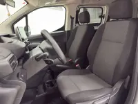 Usado Peugeot Rifter Active 100 CV (73 kW) 2021 Blanco Monovolumen