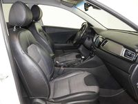 Usado Kia Niro 141 CV (103 kW) 2017 Blanco SUV