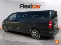 Begagnad Peugeot Traveller Business-Line 180 HK (132 kW) 2024 Svart Minibuss