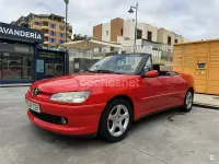 Usado Peugeot 306 Cabriolet 135 CV (99 kW) 1999 Rojo Descapotable