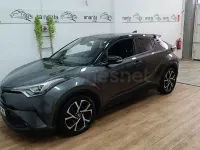 Usado Toyota C-HR Plus 122 CV (89 kW) 2017 Gris / plata SUV