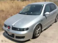 Usado Seat Leon FR 150 CV (110 kW) 2004 Gris Utilitario