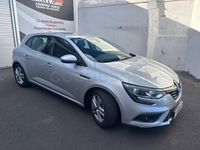 Usado Renault Mégane IV Business 90 CV (66 kW) 2017 Gris / plata Berlina
