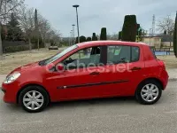 Usado Renault Clio II Authentique 85 CV (62 kW) 2006 Rojo Berlina