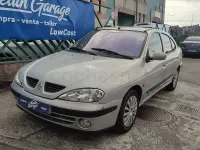 Usado Renault Mégane II Expression 110 CV (80 kW) 2002 Gris / plata Berlina