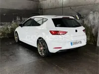 Usado Seat Leon Style 130 CV (95 kW) 2018 Blanco Berlina