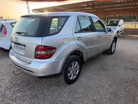 Usado Mercedes ML320 224 CV (164 kW) 2006 Gris / plata SUV