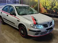 Usado Nissan Almera Comfort 90 CV (66 kW) 2002 Gris / plata Berlina