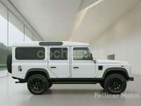 Usado Land Rover Defender 122 CV (89 kW) 2012 Blanco Familiar