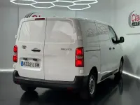 Begagnad Toyota Proace Business Edition 100 HK (73 kW) 2020 Vit Minibuss