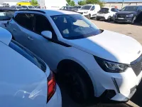 Usado Peugeot 2008 Active 110 CV (80 kW) 2021 Blanco SUV