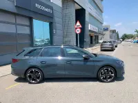 Usado Cupra Leon 204 CV (150 kW) 2025 Gris / plata Familiar