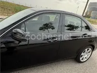 Usado Mercedes C200 136 CV (100 kW) 2009 Negro Berlina