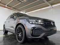 Usado VW Touareg R-line 286 CV (210 kW) 2023 Gris / plata SUV