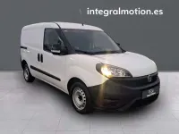 Usado Fiat Doblò 95 CV (69 kW) 2019 Blanco Monovolumen