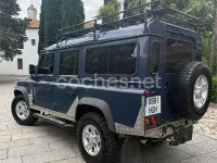 Usado Land Rover Defender SE 122 CV (89 kW) 2011 Azul Familiar