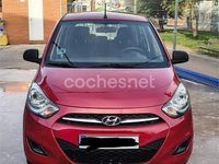 Usado Hyundai i10 Comfort 85 CV (62 kW) 2012 Rojo Utilitario