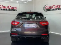 Usado Maserati Levante 275 CV (202 kW) 2020 Gris / plata SUV