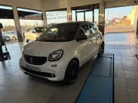 Usado Smart ForFour Passion 90 CV (66 kW) 2017 Blanco Utilitario