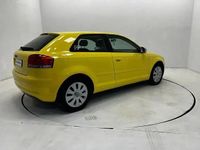 Usado Audi A3 141 HP (103 kW) 2005 Amarelo Citadino