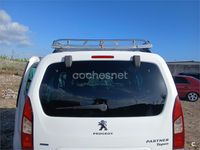 Usado Peugeot Partner Tepee Active 100 CV (73 kW) 2016 Blanco Monovolumen