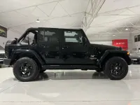Usado Jeep Wrangler Sahara 200 CV (147 kW) 2015 Negro SUV