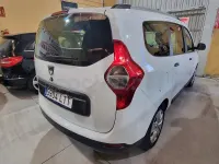 Usado Dacia Lodgy Comfort 95 CV (69 kW) 2021 Blanco Monovolumen