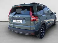 Usado Dacia Jogger Expression 110 CV (80 kW) 2024 Verde Monovolumen