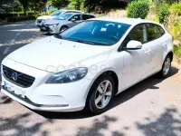 Usado Volvo V40 Kinetic 120 CV (88 kW) 2016 Blanco Berlina