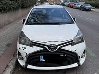 Usado Toyota Yaris Active 99 CV (72 kW) 2015 Blanco Berlina
