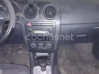 Usado Seat Ibiza Stella 100 CV (73 kW) 2002 Azul Utilitario