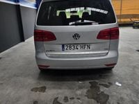 Usado VW Touran Advance 105 CV (77 kW) 2011 Gris / plata Monovolumen