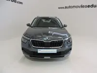 Usado Skoda Kamiq Style 115 CV (84 kW) 2020 Gris / plata SUV